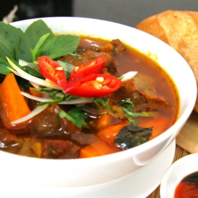 S10. Banh Mi Bo Kho- Beef Stew.